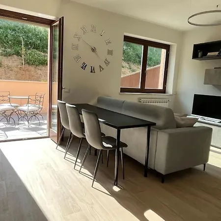 Sotto Le Mura, Tufo * Sienne